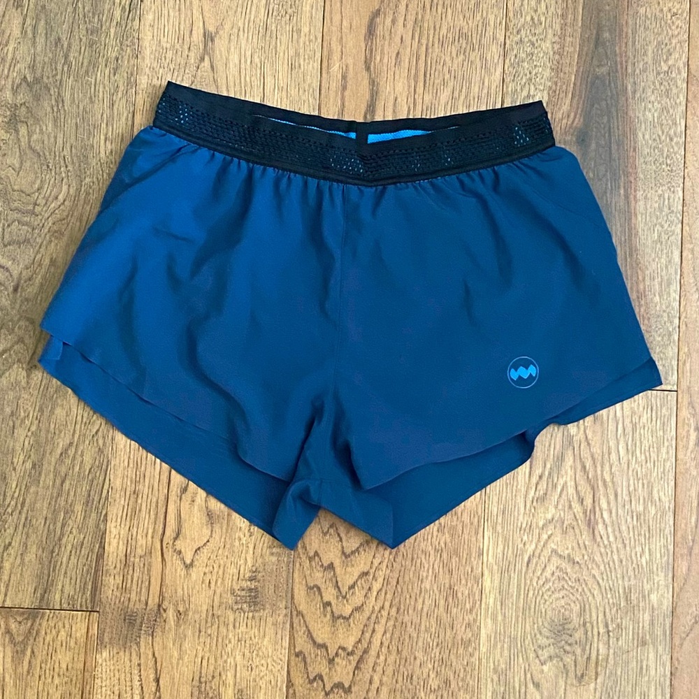 Janji - Women’s 3” AFO Middle Short in blue - size S